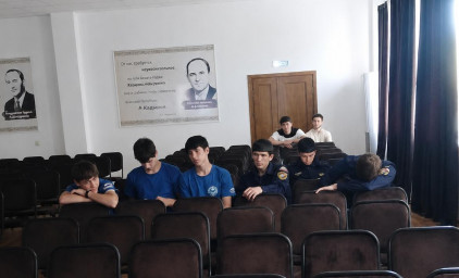 Для студентов пожарно-спасательного колледжа г.Сунжа был показан спектакль "Нравы отцов". 1