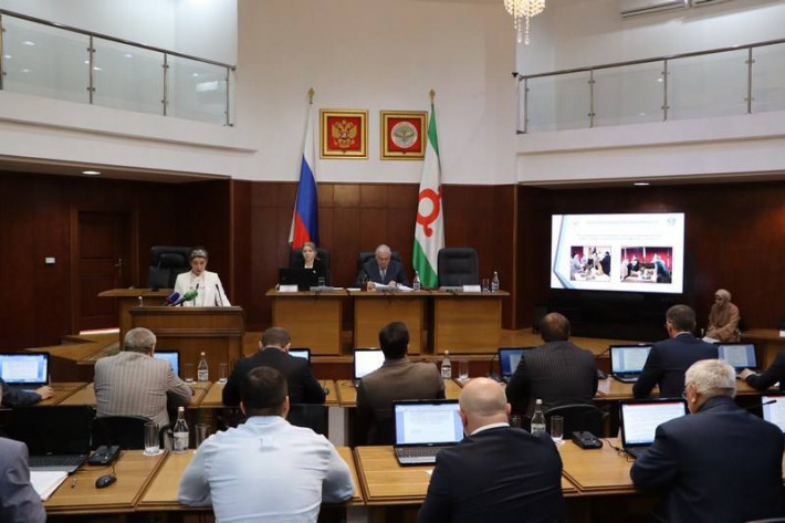 Министр культуры Республики Ингушетия Залина Льянова выступила в Народном Собрании Республики Ингуше