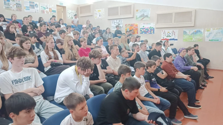 Молодежный театр приехал в гости: как прошел день в лагере отдыха «Оаздик» 2
